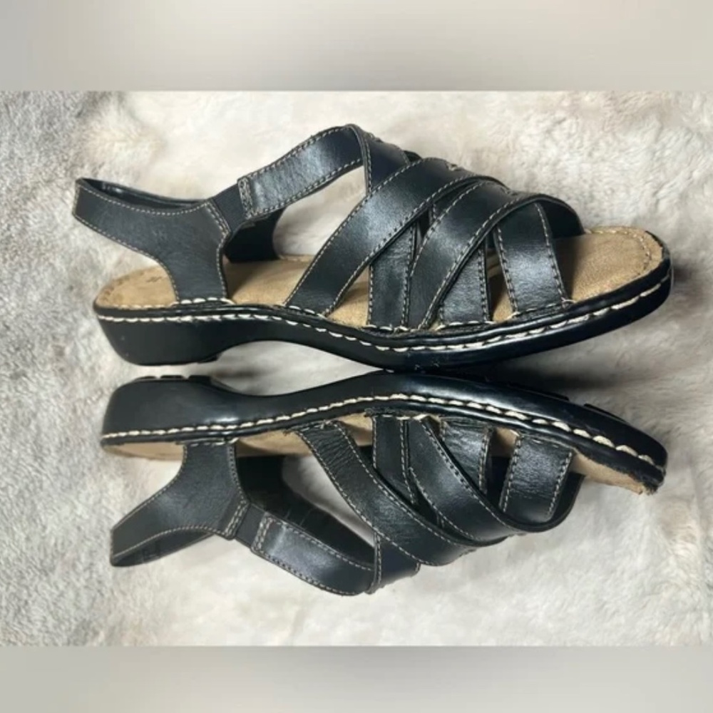 Naturalizer Woven Leather Sandals - Picture 4 of 4